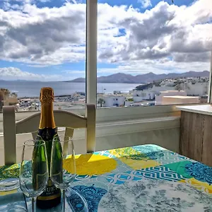 https://wonderful-sea-view-apartment-in-puerto-del-carmen.in-canary-islands.com
