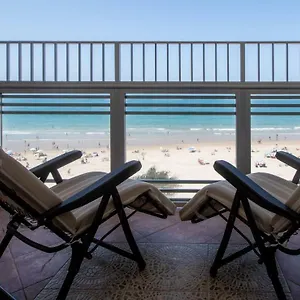 https://apartamento-paseo-maritimo-27.hotelsincadiz.net